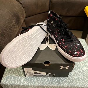 Sneakers under armor